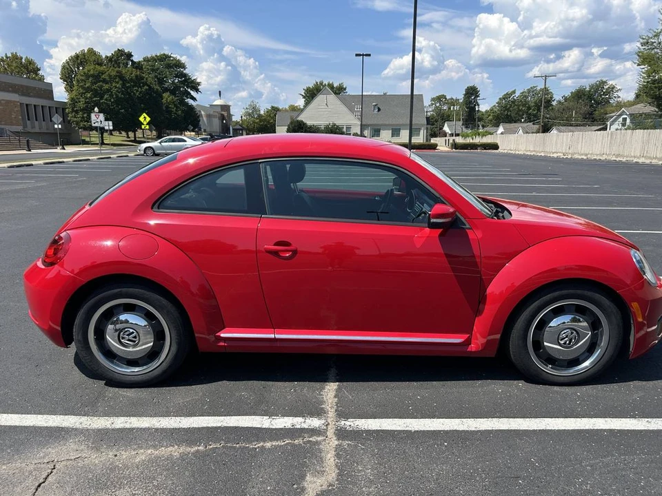 2012 Volkswagen A5 Beetle - Image 4 of 14