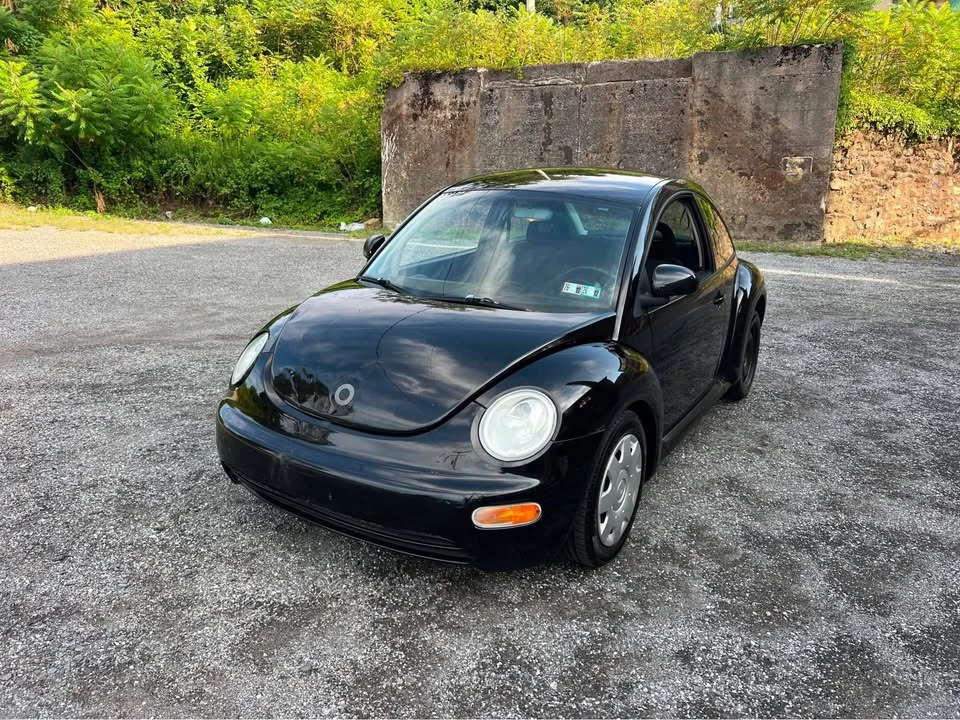 2012 Volkswagen A5 Beetle - Image 5 of 10