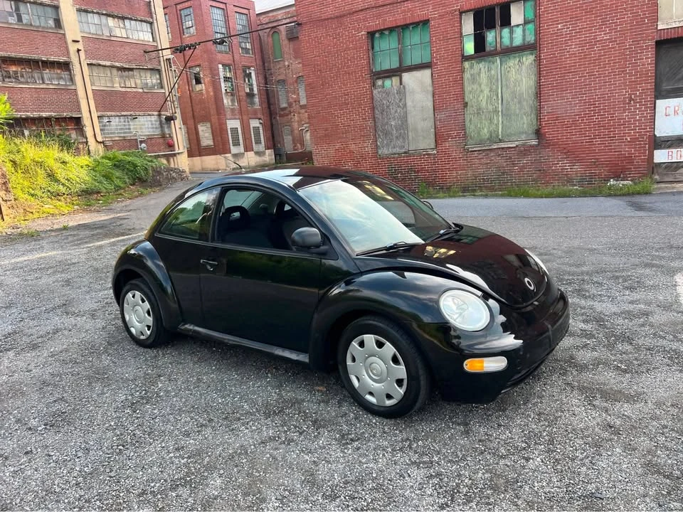 2012 Volkswagen A5 Beetle - Image 8 of 10