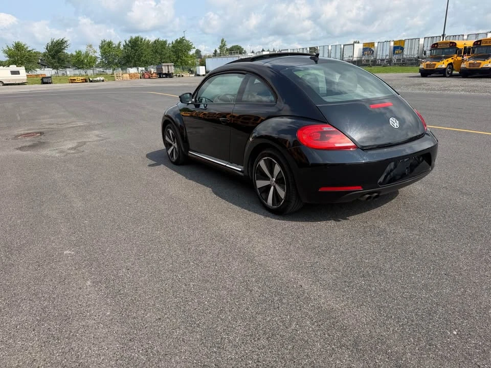 2012 Volkswagen A5 Beetle - Image 3 of 10