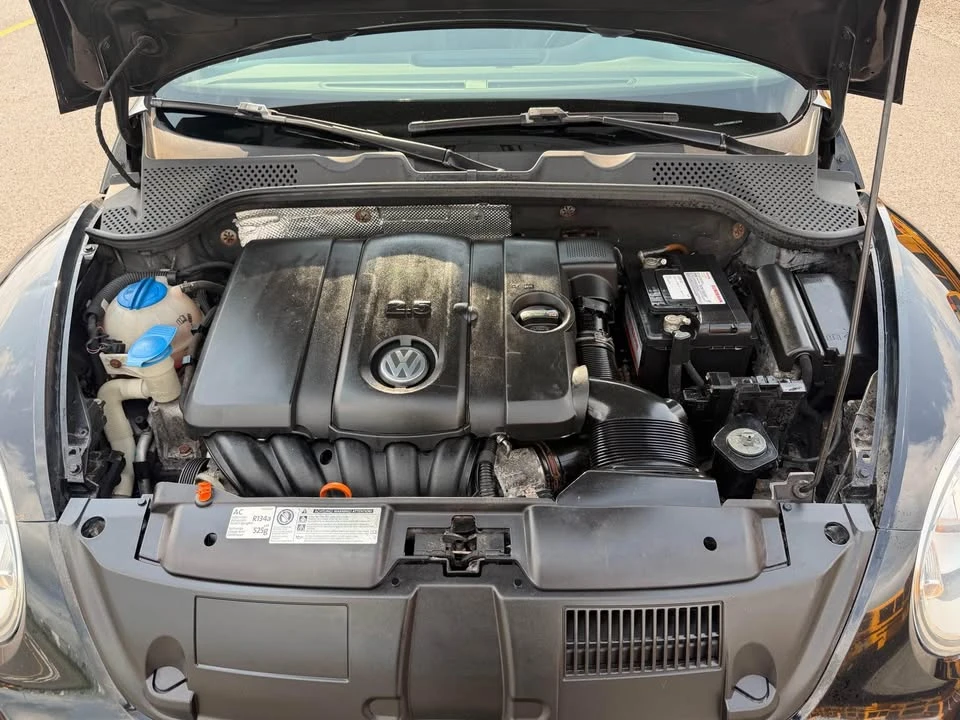 2012 Volkswagen A5 Beetle - Image 9 of 10