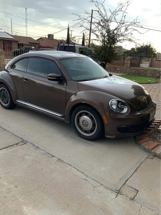 2012 Volkswagen A5 Beetle - Image 2 of 4