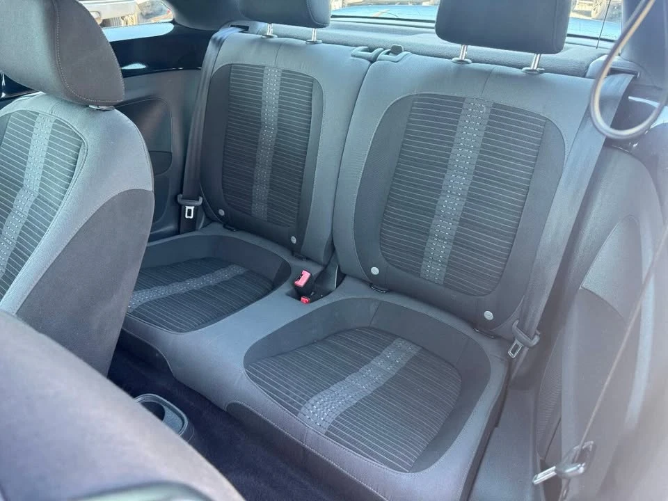 2012 Volkswagen A5 Beetle - Image 11 of 17