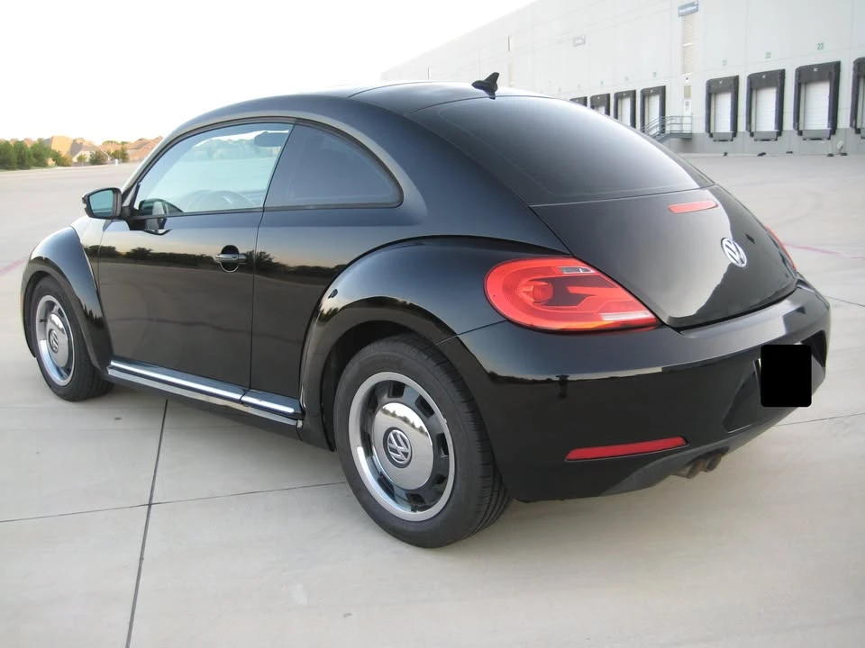 2012 Volkswagen A5 Beetle - Image 8 of 19