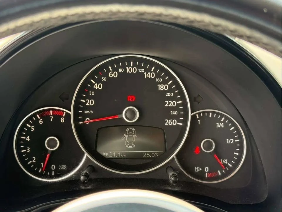 2012 Volkswagen A5 Beetle - Image 12 of 20