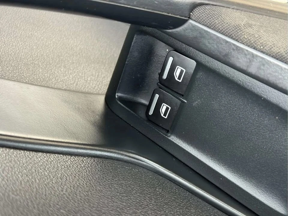 2012 Volkswagen A5 Beetle - Image 18 of 20
