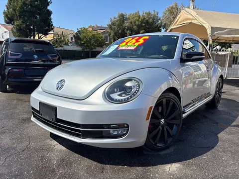 2012 Volkswagen Beetle 2.0T Turbo w/Sound/Nav