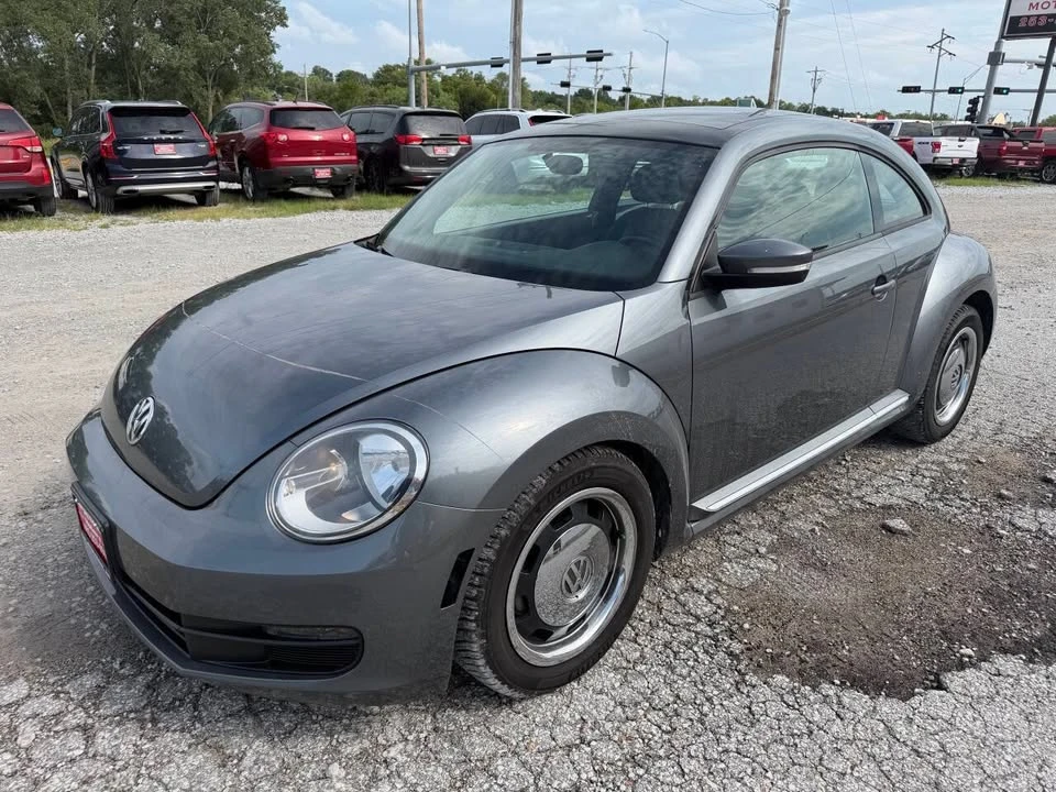 2012 Volkswagen A5 Beetle - Image 7 of 20