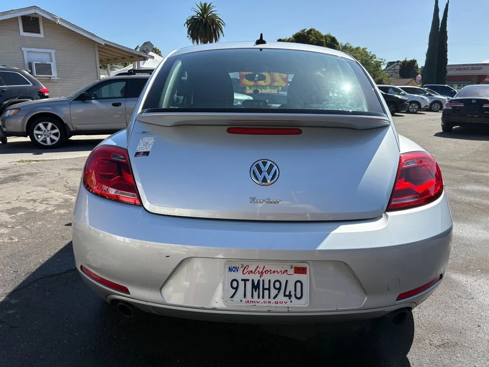2012 Volkswagen A5 Beetle - Image 6 of 19