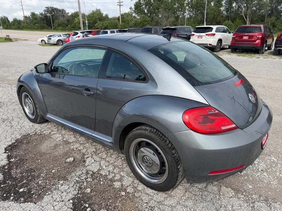 2012 Volkswagen A5 Beetle - Image 5 of 20