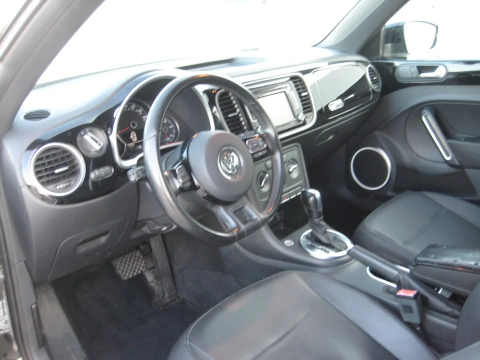 2012 Volkswagen A5 Beetle - Image 10 of 19