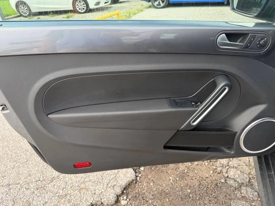 2012 Volkswagen A5 Beetle - Image 13 of 20