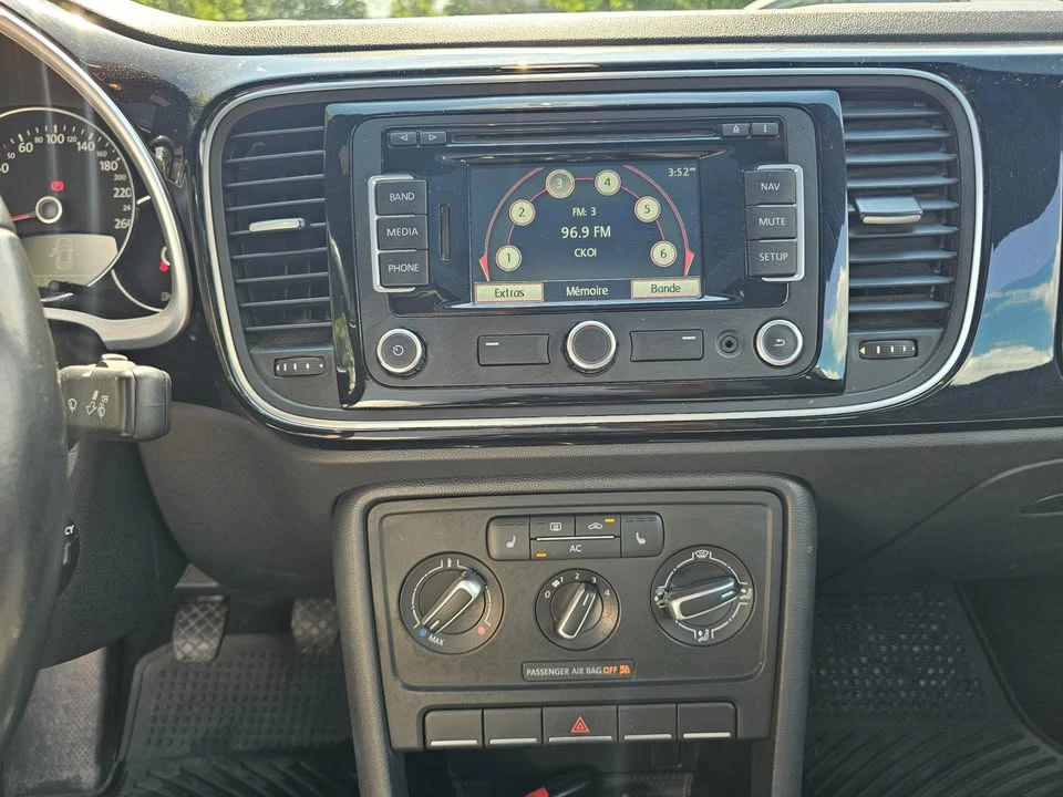2012 Volkswagen A5 Beetle - Image 11 of 14