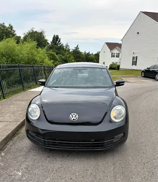 2012 Volkswagen Beetle 2.5L 2dr Hatchback