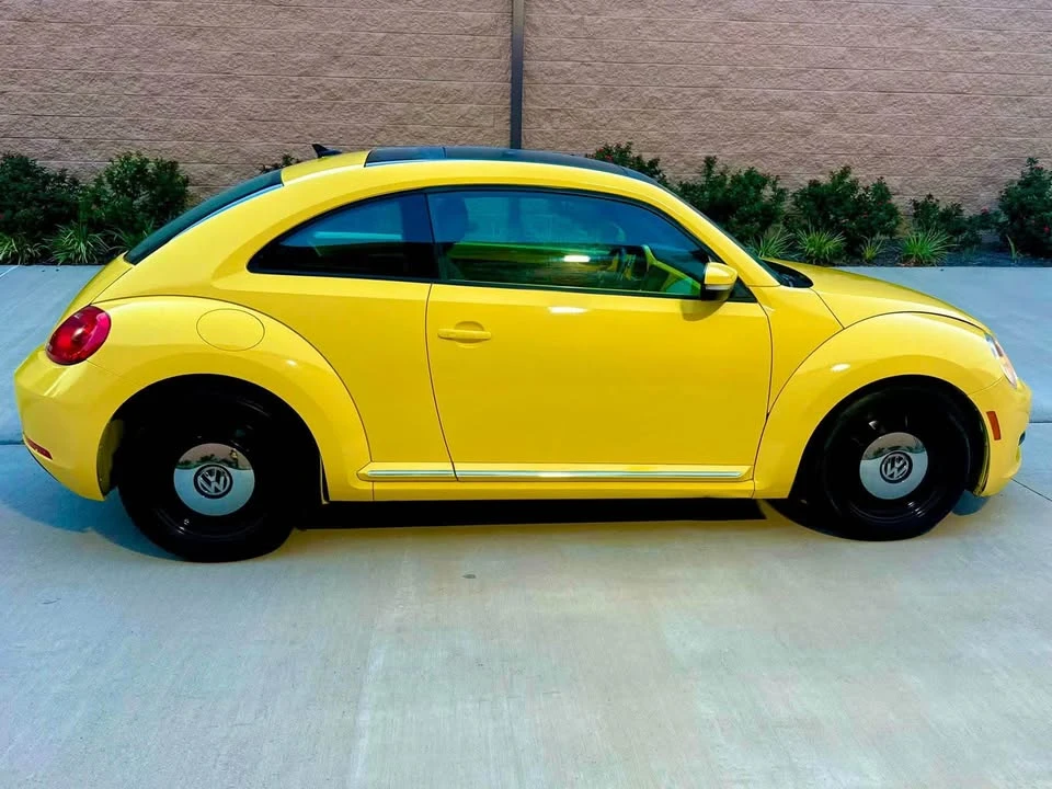 2012 Volkswagen A5 Beetle - Image 7 of 10