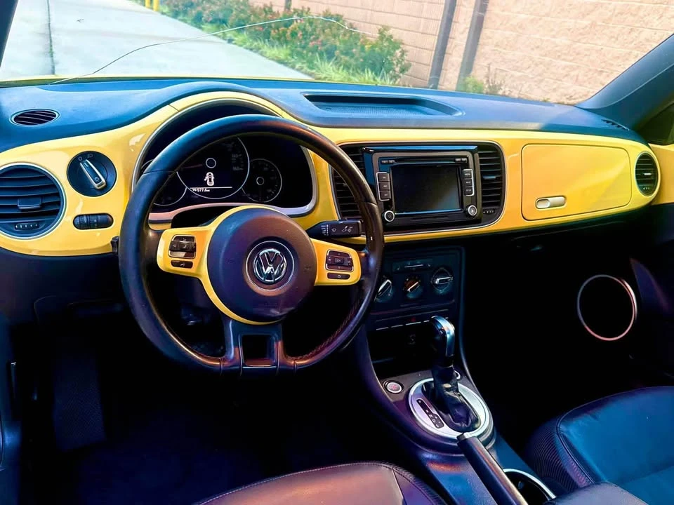 2012 Volkswagen A5 Beetle - Image 10 of 10