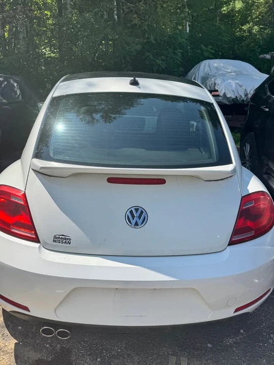 2012 Volkswagen A5 Beetle - Image 2 of 3