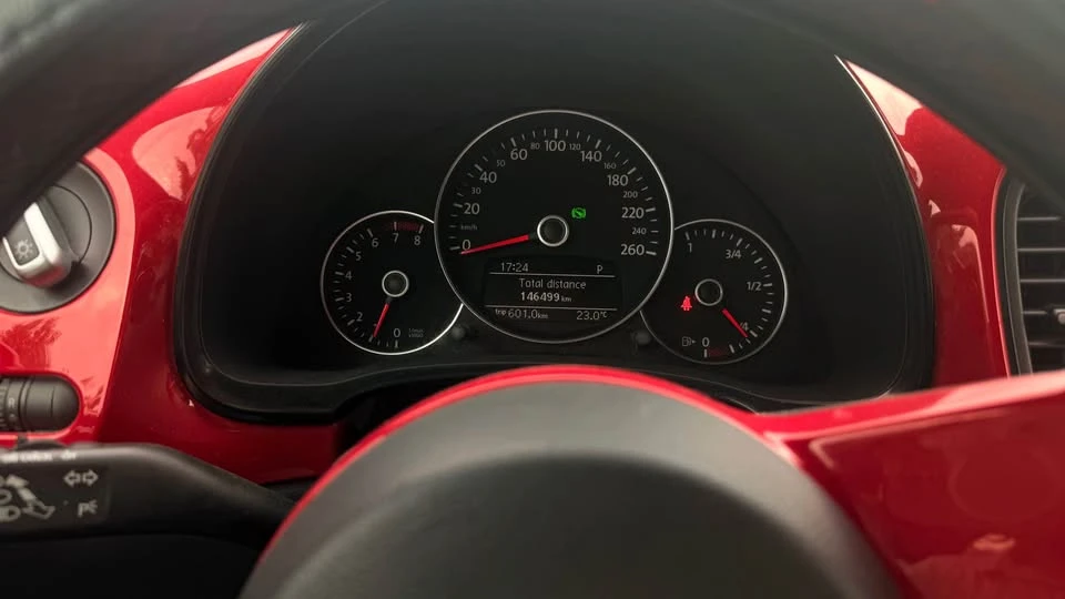 2012 Volkswagen A5 Beetle - Image 9 of 12