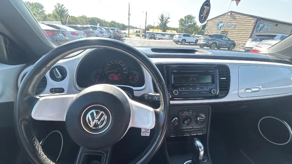 2012 Volkswagen A5 Beetle - Image 15 of 20