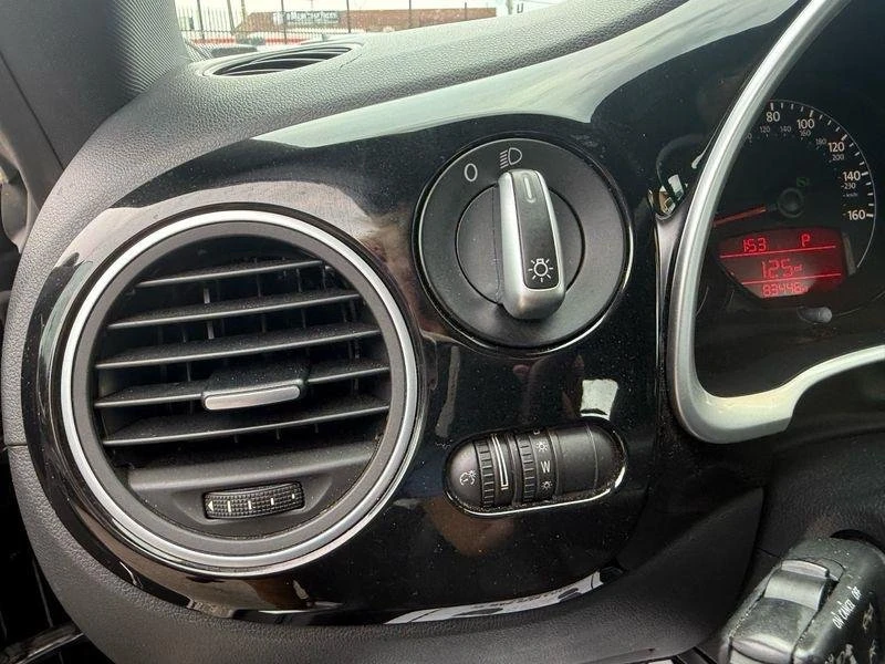 2012 Volkswagen A5 Beetle - Image 16 of 19