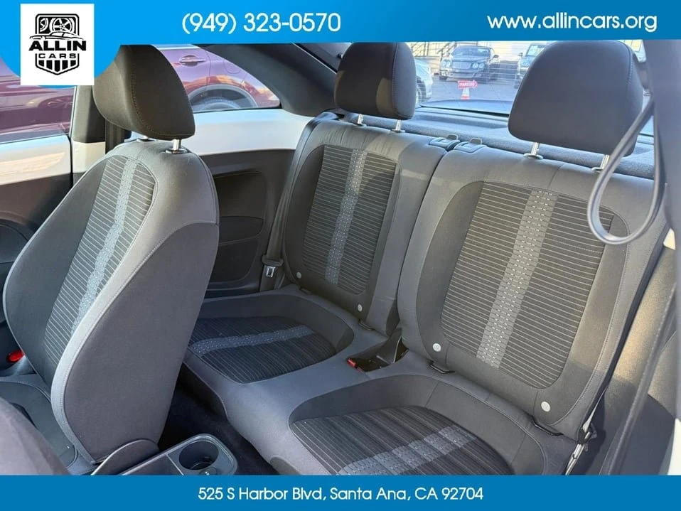 2012 Volkswagen A5 Beetle - Image 11 of 17