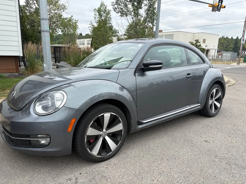 2012 Volkswagen A5 Beetle - Image 2 of 4