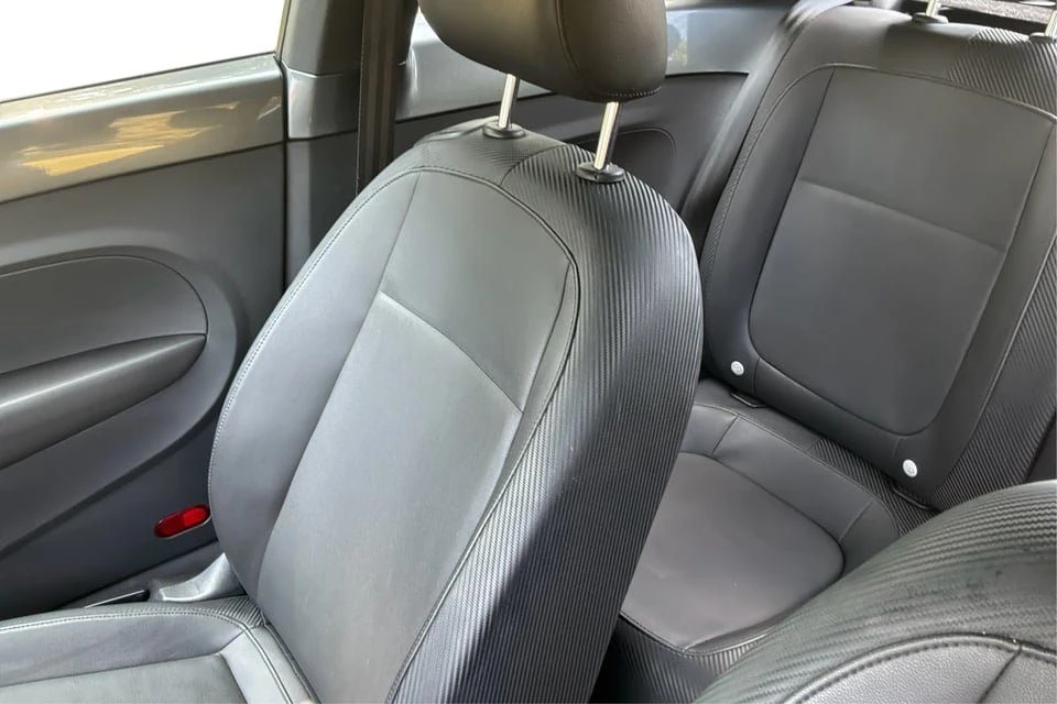 2012 Volkswagen A5 Beetle - Image 14 of 20