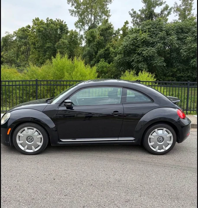 2012 Volkswagen A5 Beetle - Image 2 of 7