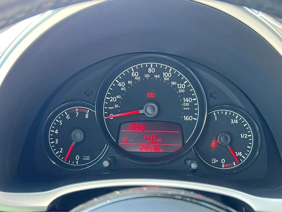 2012 Volkswagen A5 Beetle - Image 12 of 20