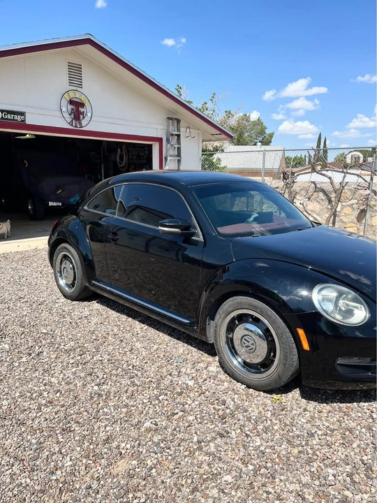 2012 Volkswagen A5 Beetle - Image 6 of 8