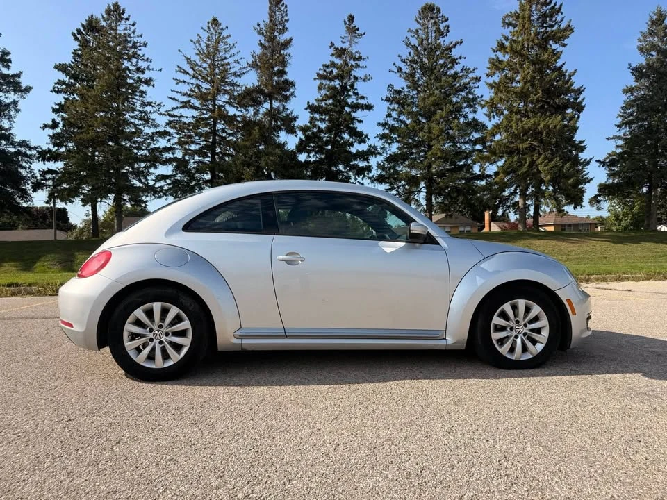 2012 Volkswagen A5 Beetle - Image 3 of 7