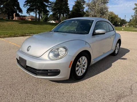 2012 Volkswagen Beetle 2dr Coupe Automatic