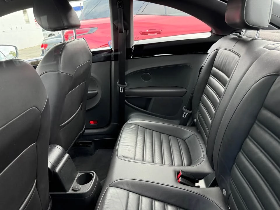2012 Volkswagen A5 Beetle - Image 10 of 11