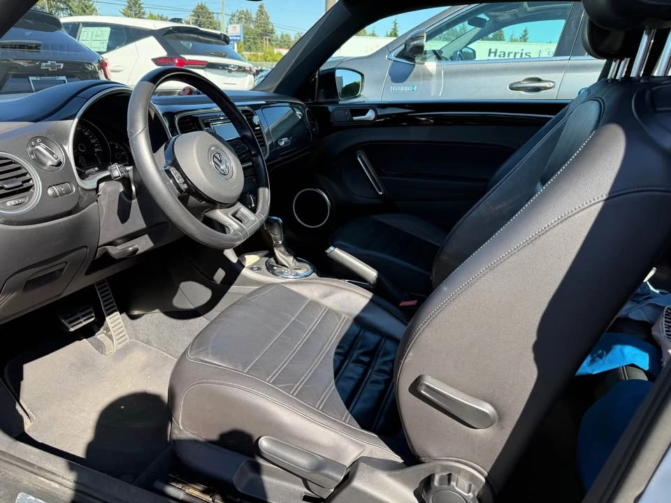 2012 Volkswagen A5 Beetle - Image 2 of 11