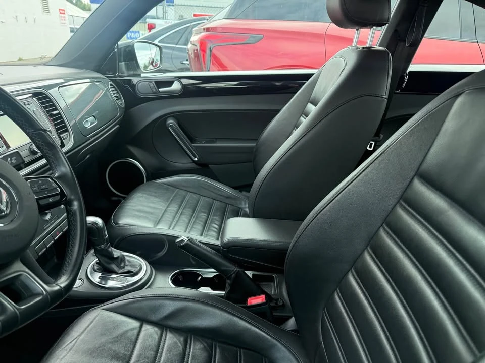 2012 Volkswagen A5 Beetle - Image 9 of 11