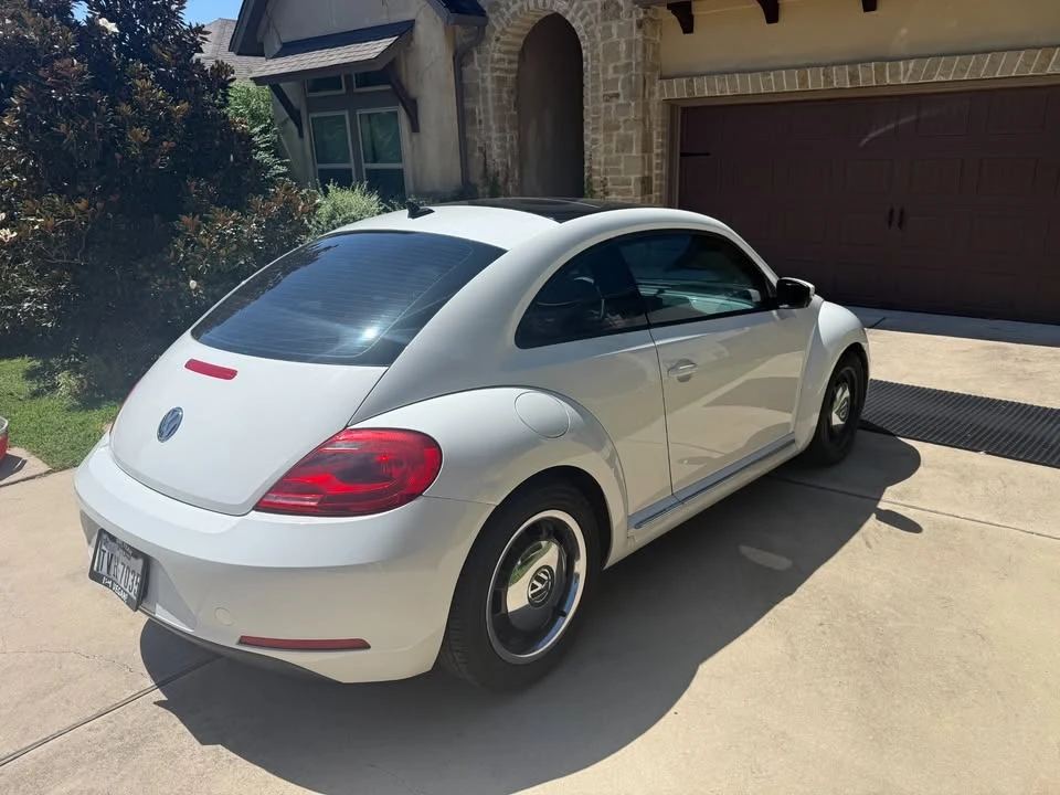 2012 Volkswagen A5 Beetle - Image 4 of 13