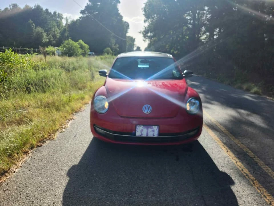 2012 Volkswagen A5 Beetle - Image 3 of 7
