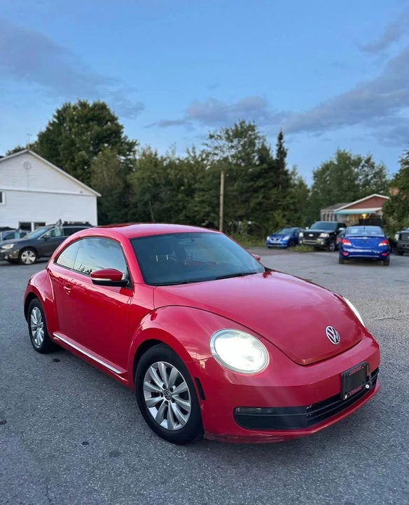 2012 Volkswagen A5 Beetle - Image 3 of 8