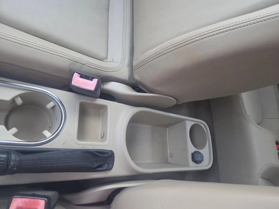 2012 Volkswagen A5 Beetle - Image 13 of 17