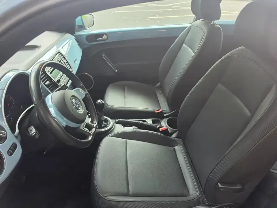 2012 Volkswagen A5 Beetle - Image 7 of 15