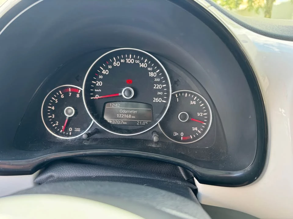 2012 Volkswagen A5 Beetle - Image 10 of 10