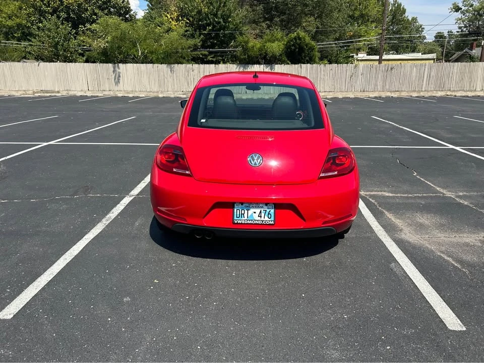 2012 Volkswagen A5 Beetle - Image 6 of 16