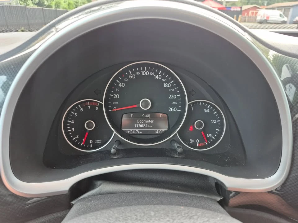 2012 Volkswagen A5 Beetle - Image 10 of 20