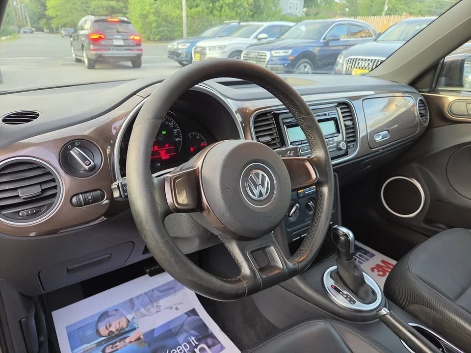 2012 Volkswagen A5 Beetle - Image 11 of 20