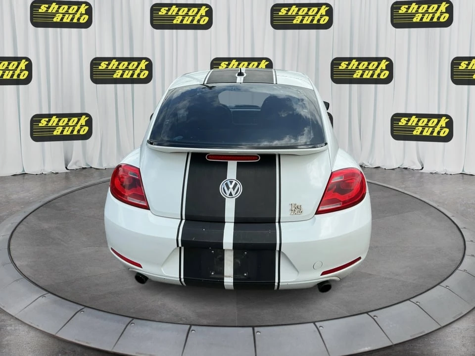 2012 Volkswagen A5 Beetle - Image 6 of 11