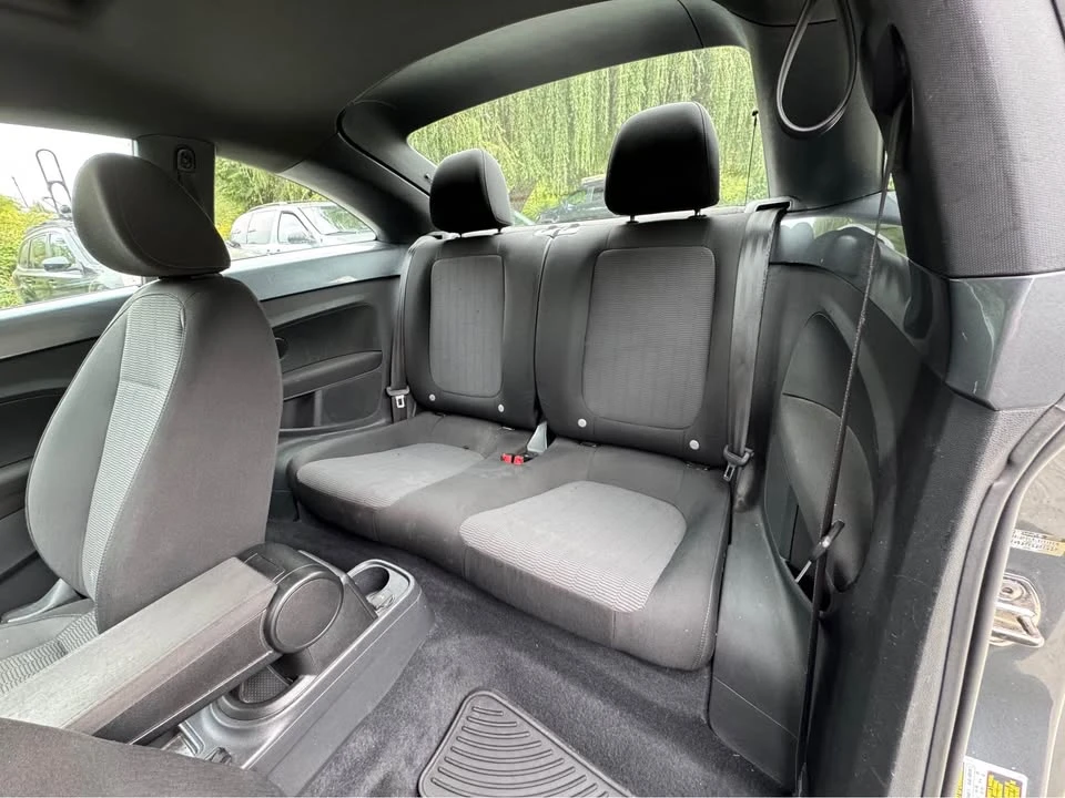2012 Volkswagen A5 Beetle - Image 7 of 13