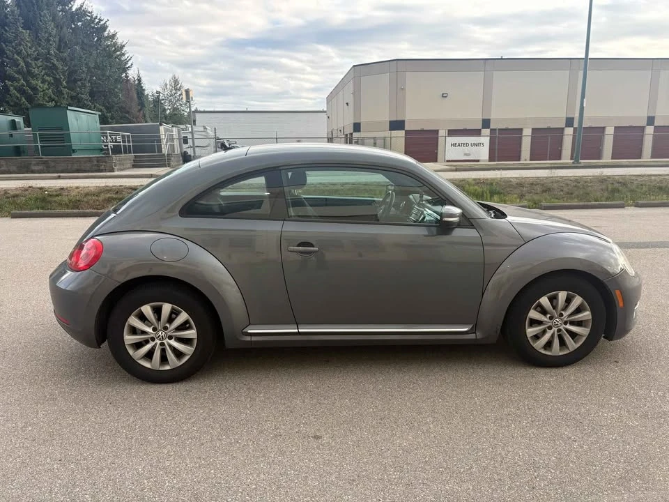 2012 Volkswagen A5 Beetle - Image 6 of 12