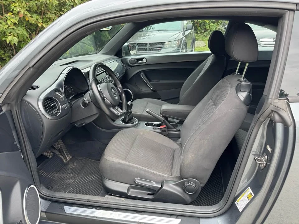 2012 Volkswagen A5 Beetle - Image 8 of 15