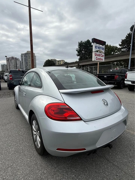 2012 Volkswagen A5 Beetle - Image 5 of 9