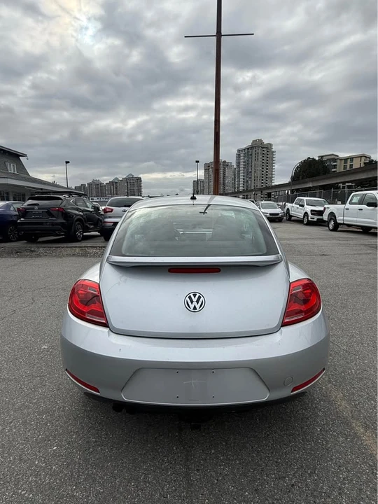 2012 Volkswagen A5 Beetle - Image 4 of 9